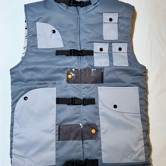 Utility puffer vest grey size Small by THC - Picture 4 of 7